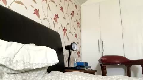 Twoheaven online show from April 2026 08:37:01 AM