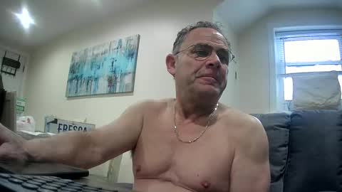 Snapshot of twopeopleinlove chatting on January 2026 01:59:02 PM Twopeopleinlove online show from January 2026 01:59:02 PM