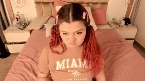 Twiggy online show from March 2025 11:11:01 PM