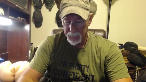 Snapshot of txlobo60 chatting on October 2025 09:37:01 PM txlobo60 online show from October 2025 09:37:01 PM