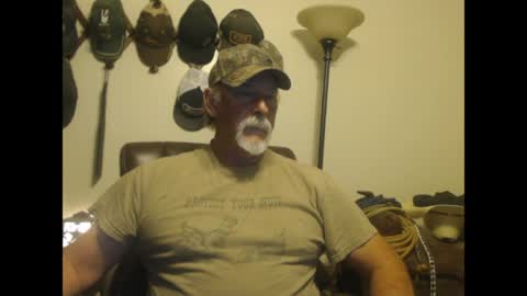 Snapshot of txlobo60 chatting on March 2026 10:35:01 PM txlobo60 online show from March 2026 10:35:01 PM