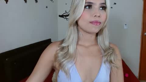 Snapshot of tyfanny19 chatting on December 2024 06:38:01 PM tyfanny19 online show from December 2024 06:38:01 PM