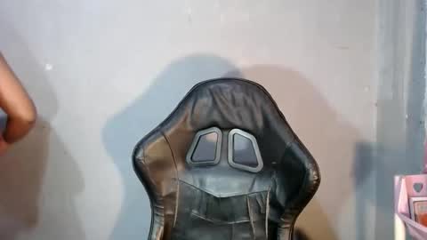 Snapshot of tyla_23 chatting on March 2026 01:01:01 AM Tyla online show from March 2026 01:01:01 AM