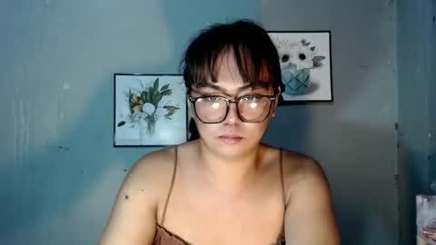 Snapshot of tyla_23 chatting on May 2026 12:05:01 AM Tyla online show from May 2026 12:05:01 AM