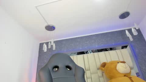  TYLA  online show from January 2025 09:23:01 AM