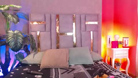 Snapshot of tyla_ks chatting on September 2025 08:10:02 PM tyla_ks online show from September 2025 08:10:02 PM