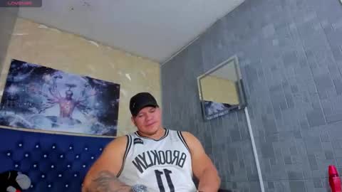 Tyleer Scot online show from May 2026 07:30:02 PM