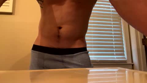 tyler8954 online show from April 2026 08:40:01 PM