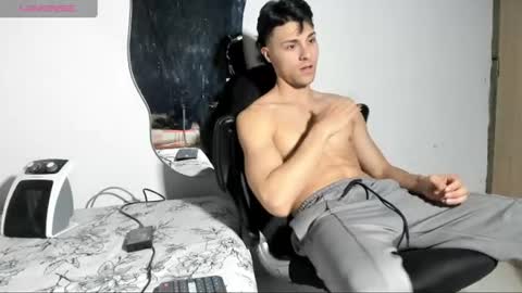 tyler_axel online show from June 2026 01:54:01 AM
