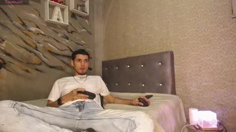 Snapshot of tyler_coopr chatting on February 2026 08:38:02 PM tyler cooper online show from February 2026 08:38:02 PM