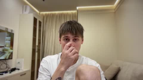 Snapshot of tyler_garrner chatting on November 2025 04:30:01 PM tyler_garrner online show from November 2025 04:30:01 PM