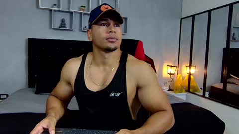 Snapshot of tyler_hank1 chatting on January 2025 11:16:01 AM tyler_hank1 online show from January 2025 11:16:01 AM