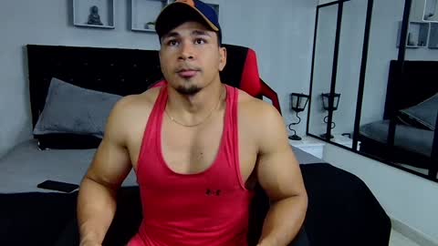 Snapshot of tyler_hank1 chatting on January 2025 02:35:01 AM tyler_hank1 online show from January 2025 02:35:01 AM