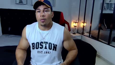 Snapshot of tyler_hank1 chatting on January 2025 09:04:02 PM tyler_hank1 online show from January 2025 09:04:02 PM