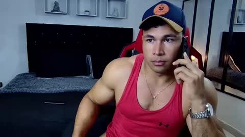 Snapshot of tyler_hank1 chatting on February 2025 11:13:01 PM tyler_hank1 online show from February 2025 11:13:01 PM