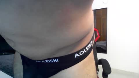 Snapshot of tyler_hank1 chatting on September 2025 01:10:01 PM tyler_hank1 online show from September 2025 01:10:01 PM