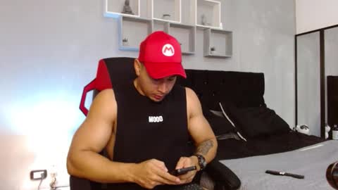 Snapshot of tyler_hank1 chatting on November 2025 10:34:02 PM tyler_hank1 online show from November 2025 10:34:02 PM