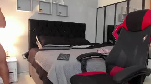 Snapshot of tyler_hank1 chatting on December 2025 11:53:01 PM tyler_hank1 online show from December 2025 11:53:01 PM