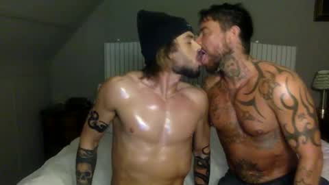 tylerjamesxxx_ online show from October 2025 08:54:02 PM