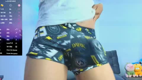   online show from October 2025 08:15:02 AM