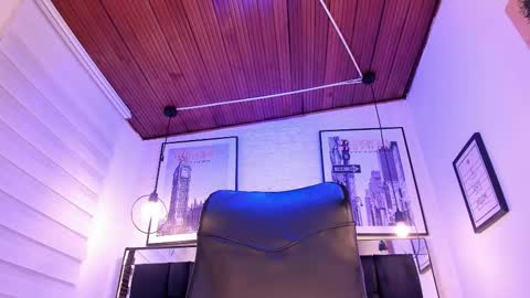       online show from October 2025 04:11:01 AM