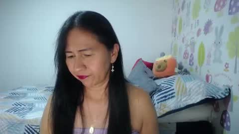 Snapshot of tyna_b chatting on June 2026 04:50:02 PM Tyna online show from June 2026 04:50:02 PM