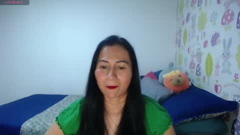 Snapshot of tyna_b chatting on June 2026 07:07:01 PM Tyna online show from June 2026 07:07:01 PM