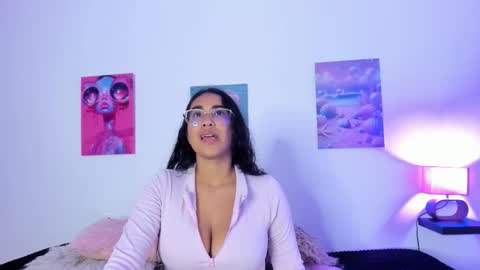 tyra   online show from October 2025 02:56:02 AM