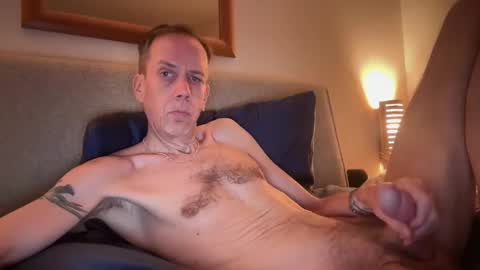 Snapshot of tyronev70 chatting on December 2025 09:58:01 AM Ty online show from December 2025 09:58:01 AM