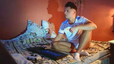 Snapshot of tysonhotswe chatting on February 2026 06:44:01 PM Dennis Nadarevic online show from February 2026 06:44:01 PM