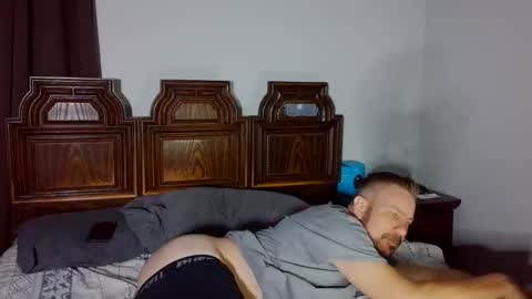 Blue Eyed Handsome Man online show from February 2026 01:10:02 AM