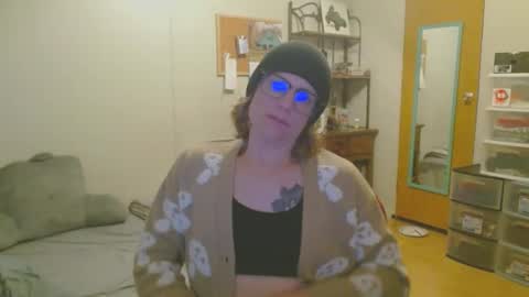 Snapshot of tyyyler93 chatting on February 2025 05:25:01 AM TylerAlternative online show from February 2025 05:25:01 AM