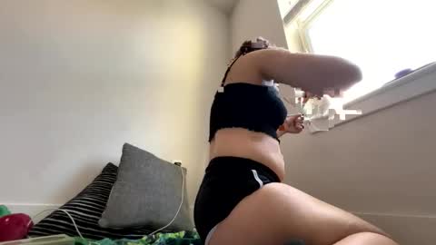 ubeflavoredcherry online show from May 2026 06:48:02 PM