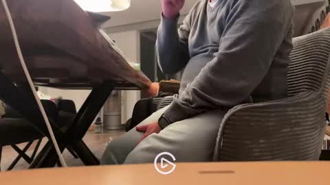 ueberdruck01 online show from November 2025 10:34:02 PM