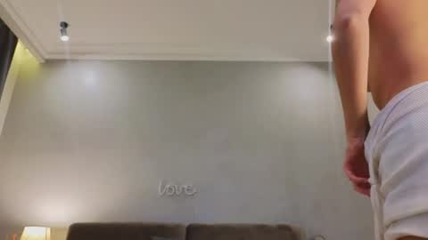 Snapshot of ukki_ chatting on October 2025 02:04:01 PM Naomi online show from October 2025 02:04:01 PM