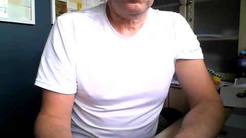 mark online show from October 2025 10:57:02 AM