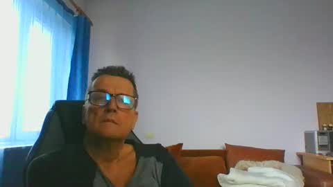 Snapshot of ulmeni4 chatting on December 2024 09:56:02 AM ulmeni4 online show from December 2024 09:56:02 AM