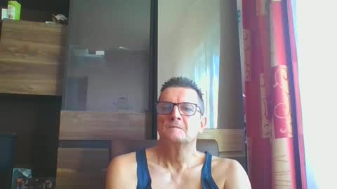 Snapshot of ulmeni4 chatting on December 2024 10:34:02 AM ulmeni4 online show from December 2024 10:34:02 AM