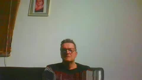 Snapshot of ulmeni4 chatting on January 2025 07:43:01 PM ulmeni4 online show from January 2025 07:43:01 PM