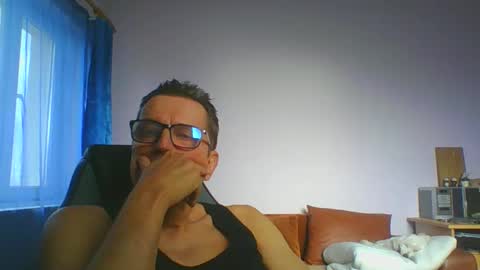 Snapshot of ulmeni4 chatting on January 2025 12:20:01 PM ulmeni4 online show from January 2025 12:20:01 PM