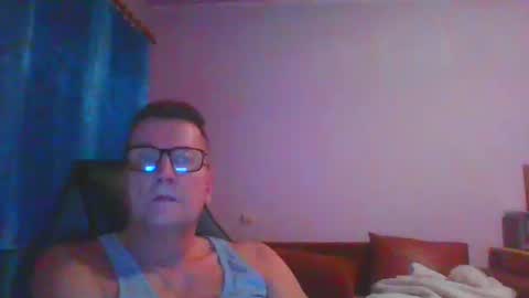 Snapshot of ulmeni4 chatting on January 2025 05:01:01 PM ulmeni4 online show from January 2025 05:01:01 PM