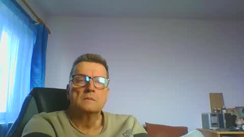 Snapshot of ulmeni4 chatting on January 2025 09:18:02 AM ulmeni4 online show from January 2025 09:18:02 AM