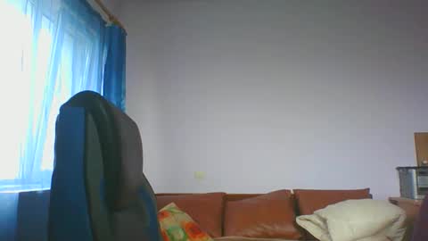 Snapshot of ulmeni4 chatting on October 2025 07:53:01 AM ulmeni4 online show from October 2025 07:53:01 AM