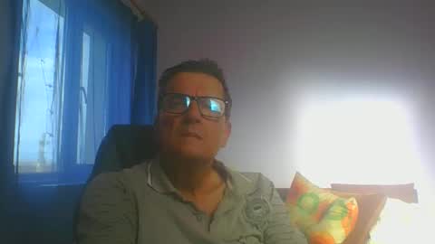 Snapshot of ulmeni4 chatting on October 2025 12:13:02 PM ulmeni4 online show from October 2025 12:13:02 PM