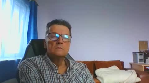 Snapshot of ulmeni4 chatting on November 2025 09:23:01 AM ulmeni4 online show from November 2025 09:23:01 AM