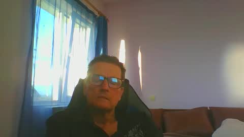 Snapshot of ulmeni7 chatting on October 2025 02:50:01 PM ulmeni7 online show from October 2025 02:50:01 PM