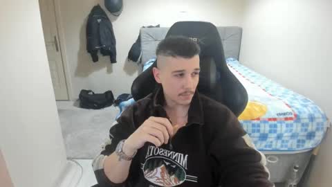 Snapshot of ulxer chatting on February 2025 09:32:01 PM hi im mike tyson - online show from February 2025 09:32:01 PM