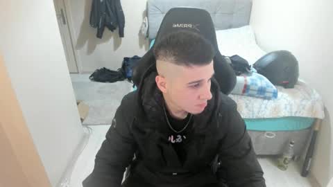 Snapshot of ulxer chatting on March 2025 08:16:02 PM hi im mike tyson - online show from March 2025 08:16:02 PM