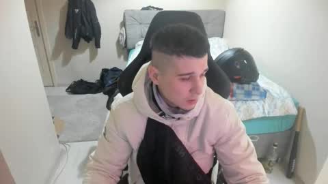 Snapshot of ulxer chatting on March 2025 08:35:02 PM hi im mike tyson - online show from March 2025 08:35:02 PM