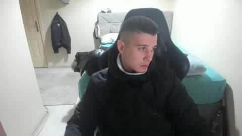 Snapshot of ulxer chatting on October 2025 08:42:01 PM hi im mike tyson - online show from October 2025 08:42:01 PM